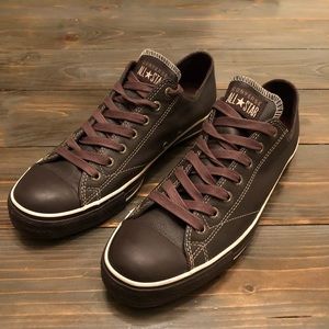Men’s brown leather Converse